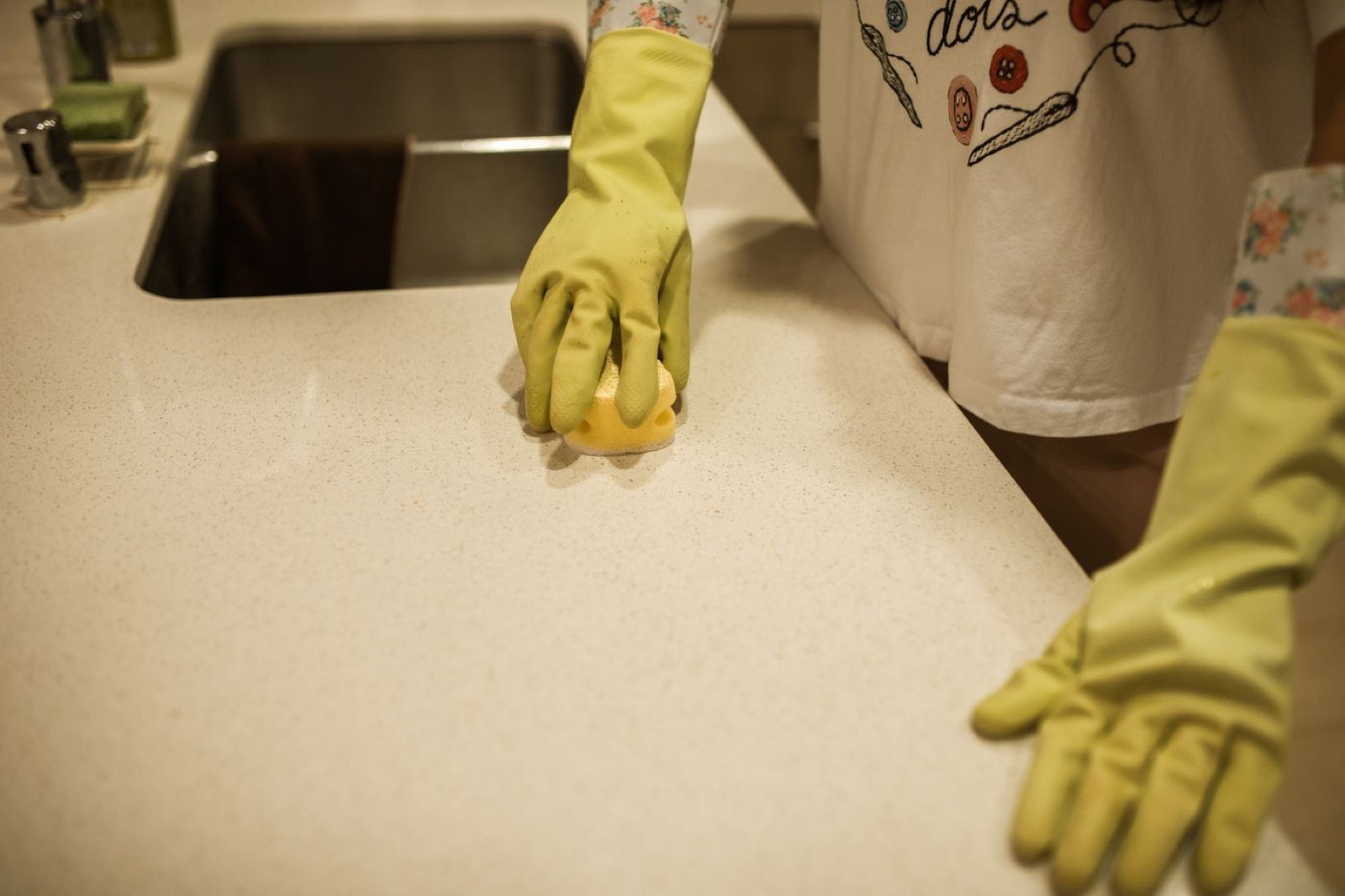 Counters wiped down: residential house cleaning in the Myrtle Beach area